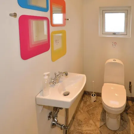 بيت للعطل Three-bedroom Holiday In Brovst
