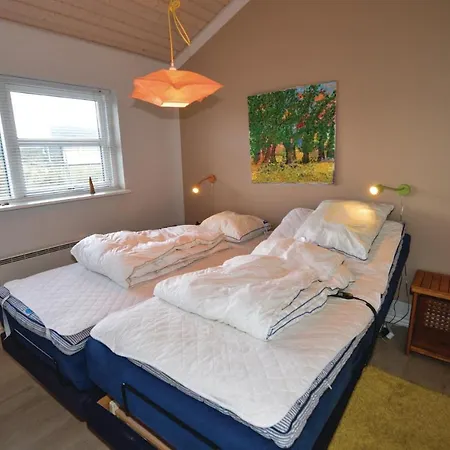 Three-bedroom Holiday In *